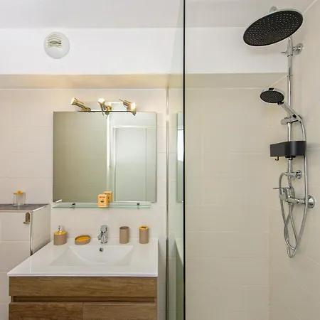 Chic Pres De La - Climatise Lägenhet *