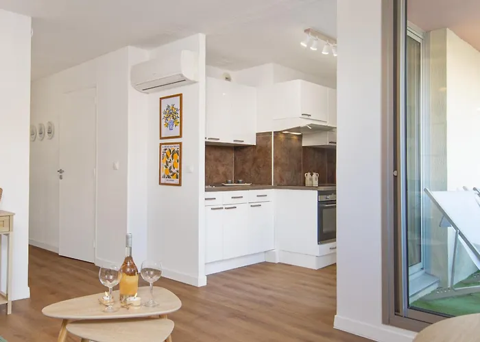 Chic Pres De La - Climatise *